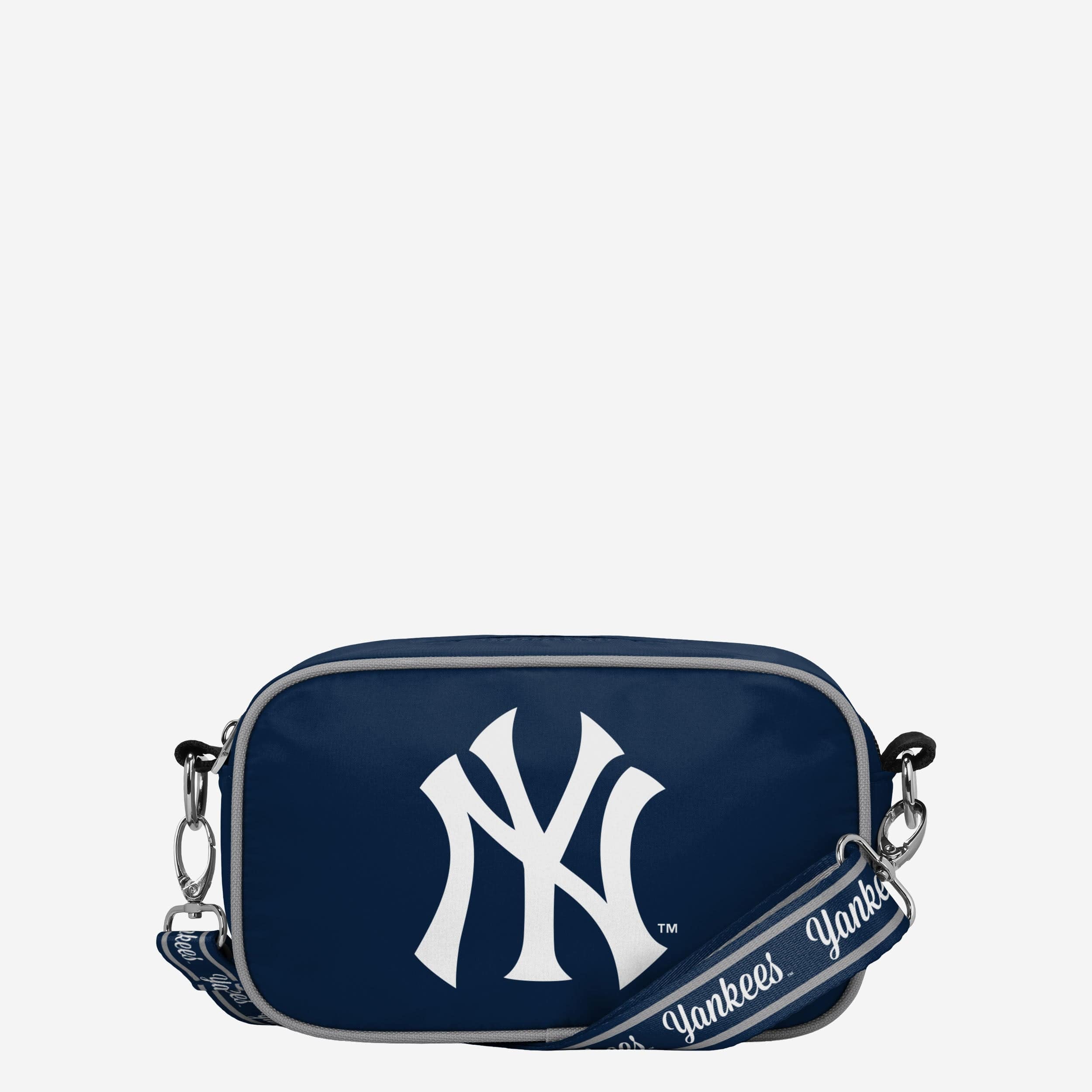 New York Yankees Team Logo Crossbody Bag