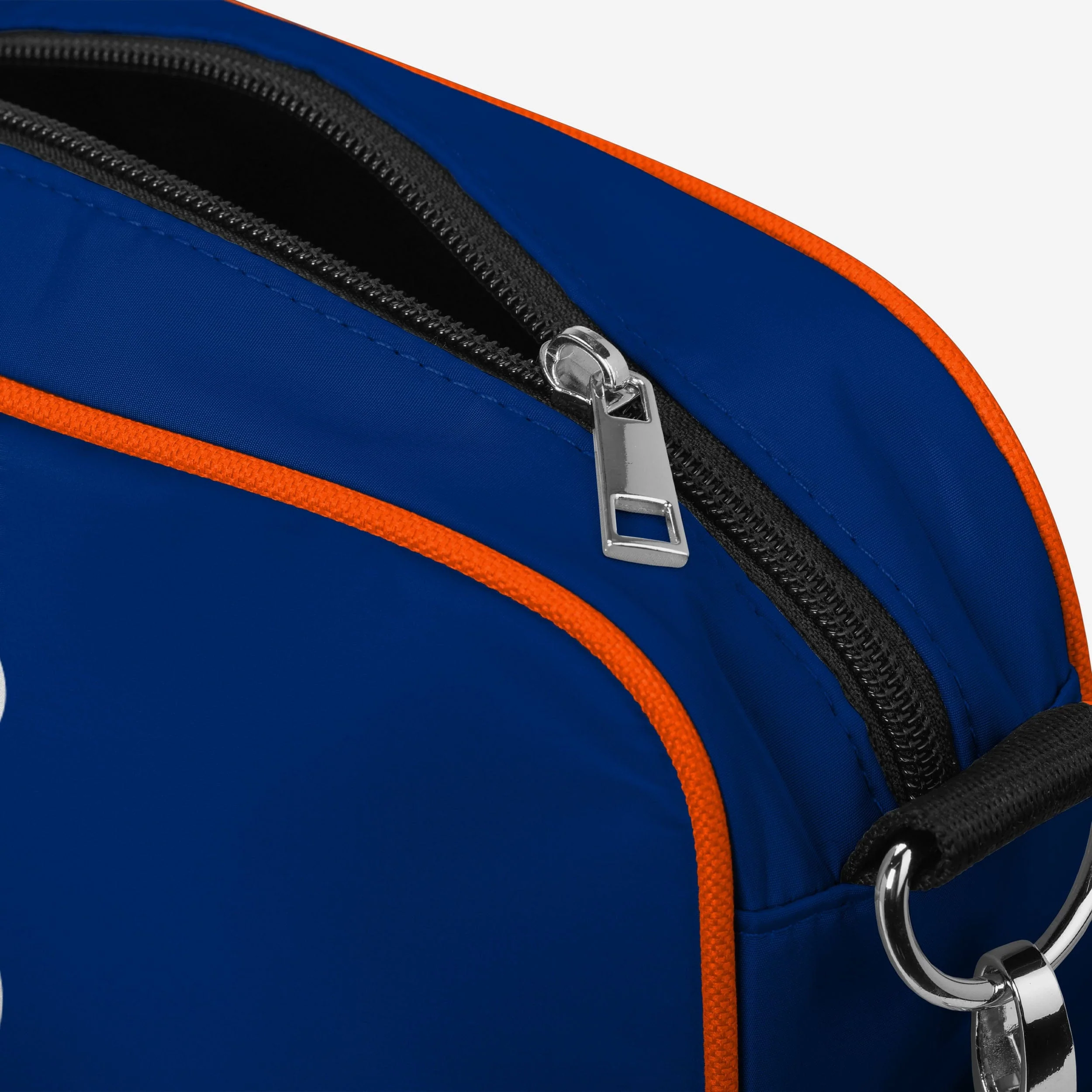 New York Mets Team Logo Crossbody Bag 4 New York Mets Team Logo Crossbody Bag