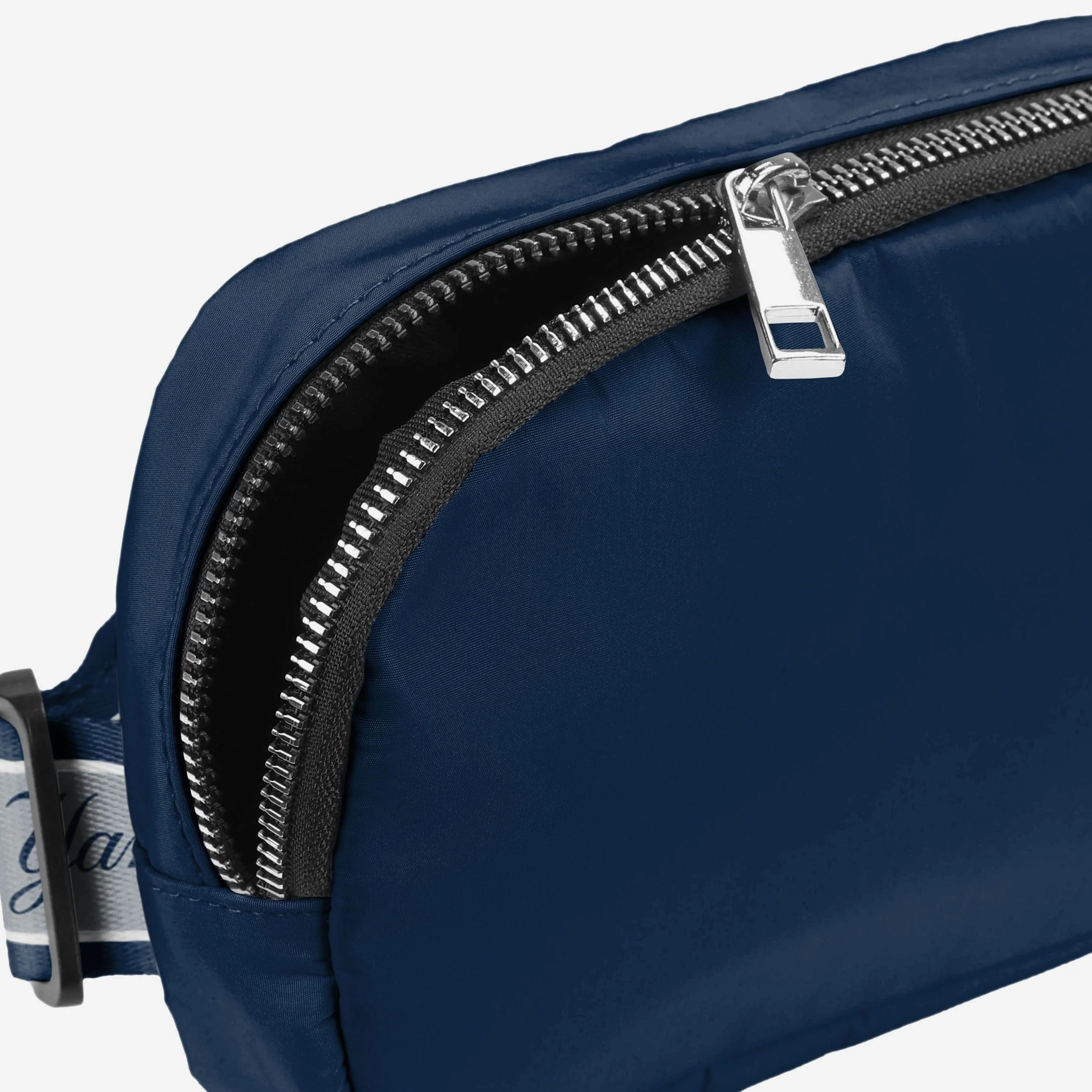 New York Yankees Team Wordmark Crossbody Belt Bag 4 New York Yankees Team Wordmark Crossbody Belt Bag
