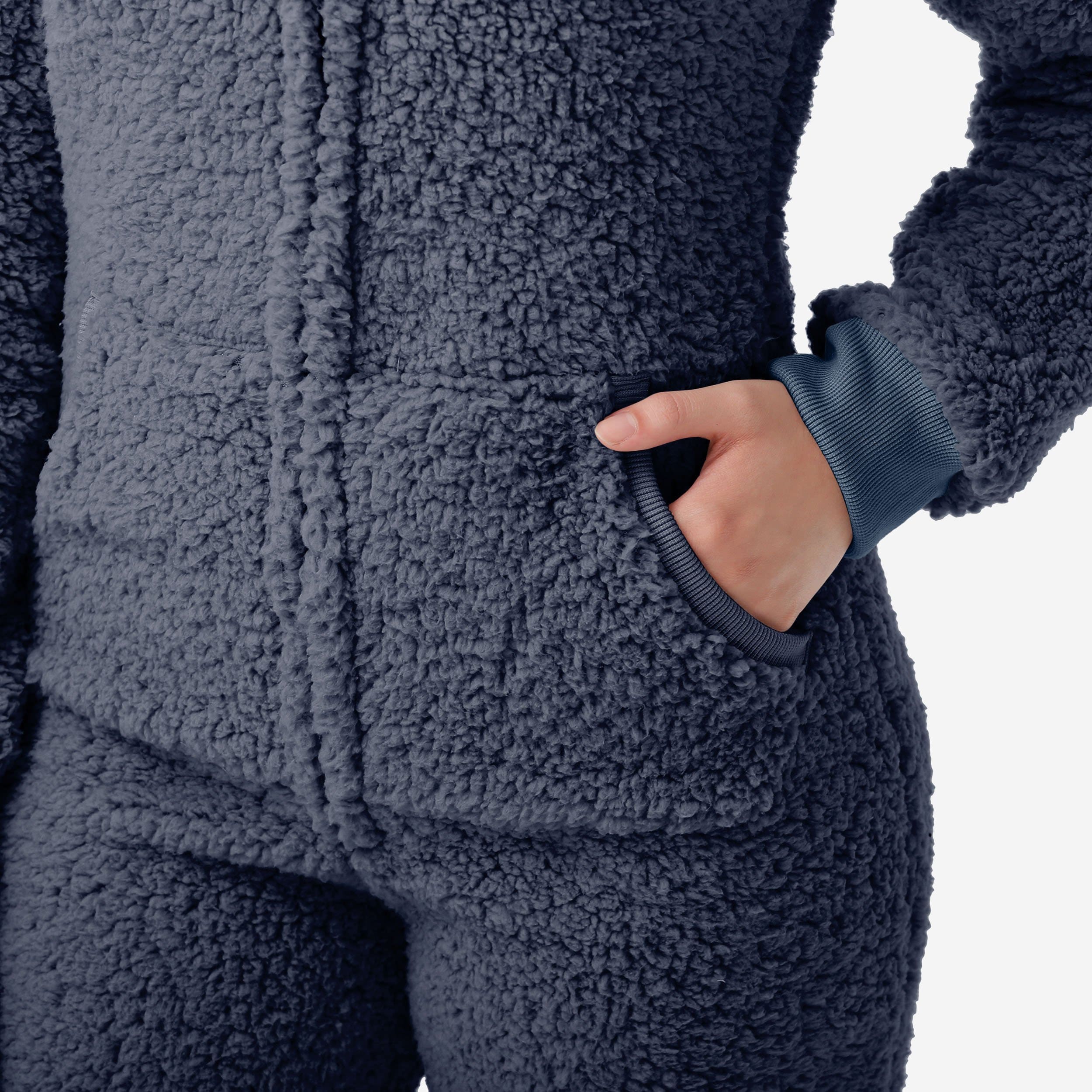 New York Yankees Womens Sherpa One Piece Pajamas 4 New York Yankees Womens Sherpa One Piece Pajamas
