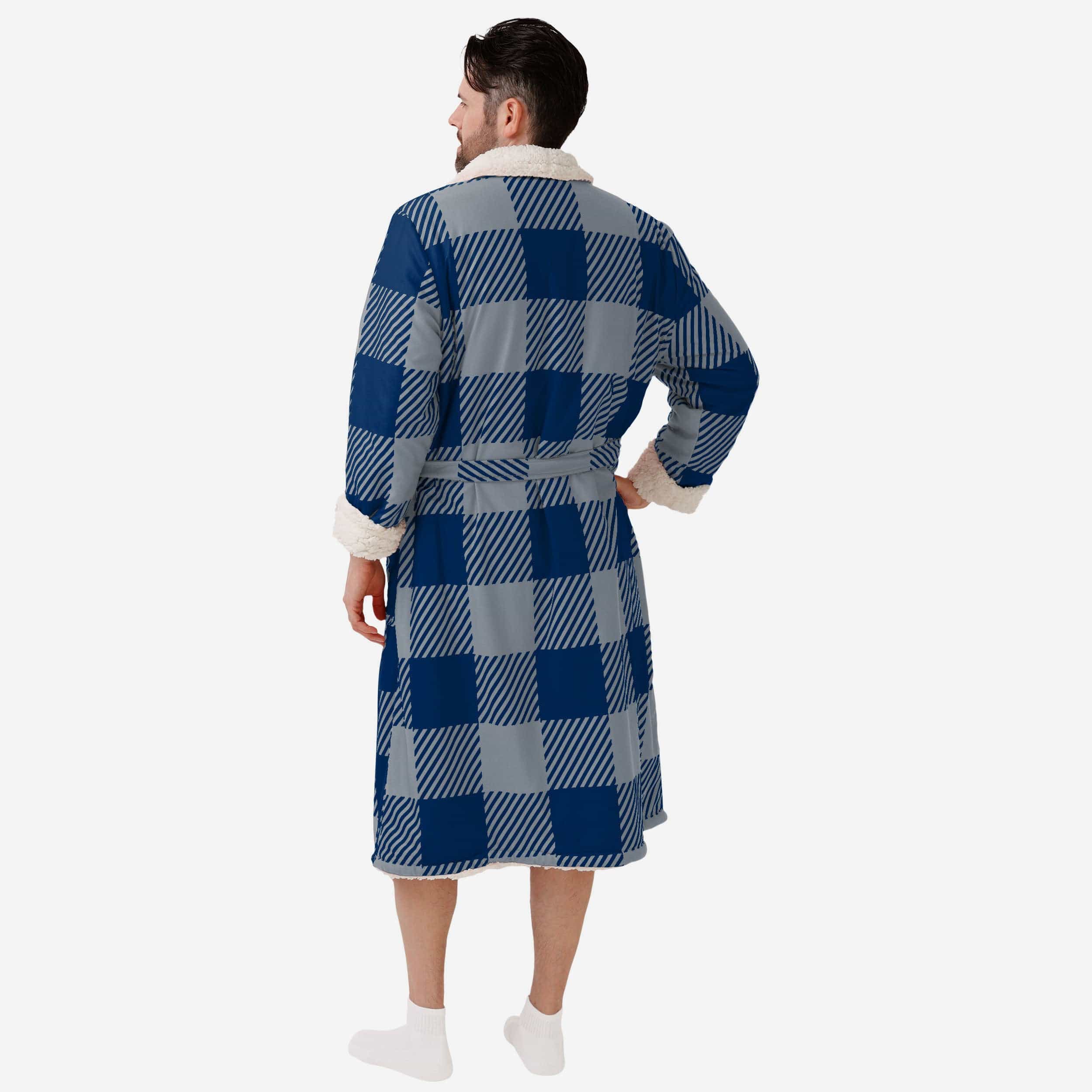 New York Yankees Lounge Life Reversible Robe 3 New York Yankees Lounge Life Reversible Robe