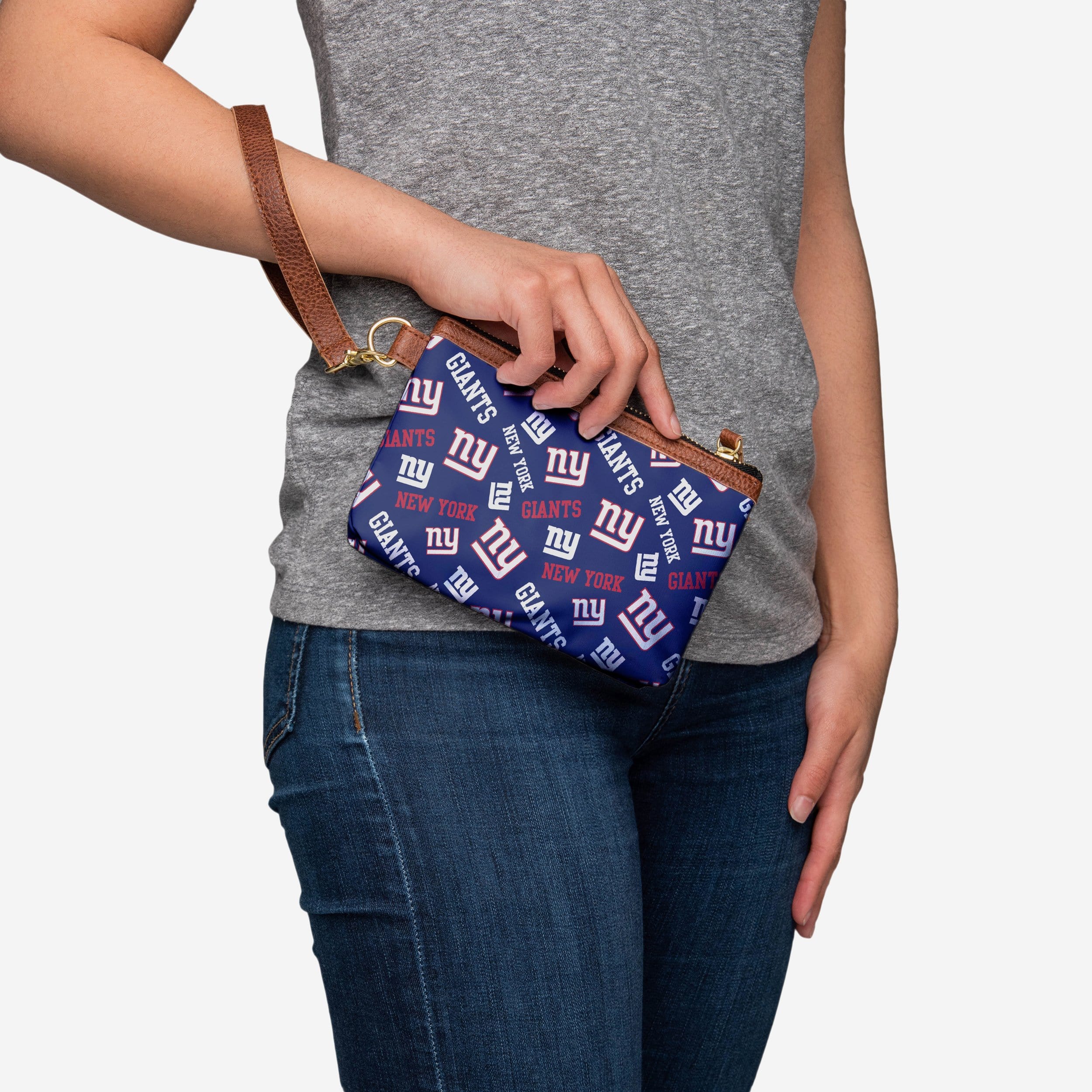 New York Giants Printed Collection Repeat Logo Wristlet 2 New York Giants Printed Collection Repeat Logo Wristlet