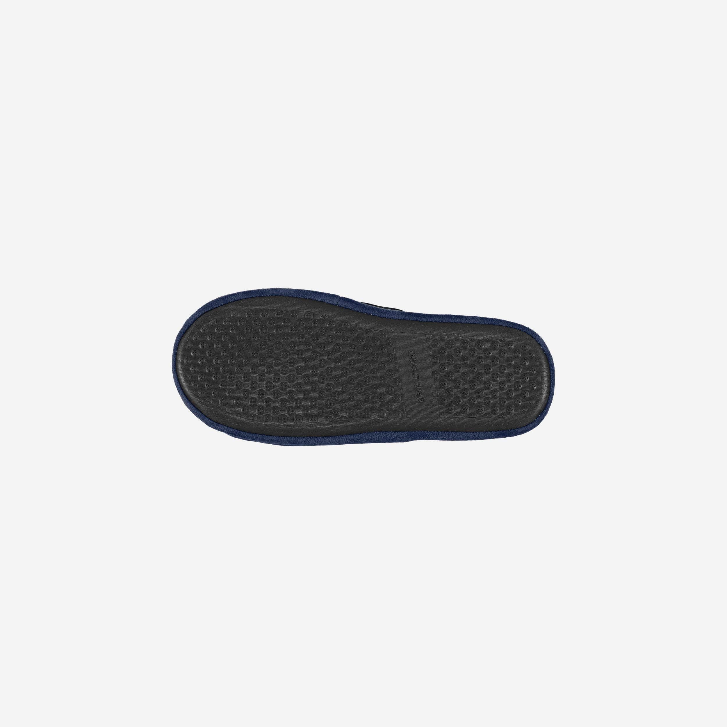 New York Giants Youth Team Logo Staycation Slipper 5 New York Giants Youth Team Logo Staycation Slipper