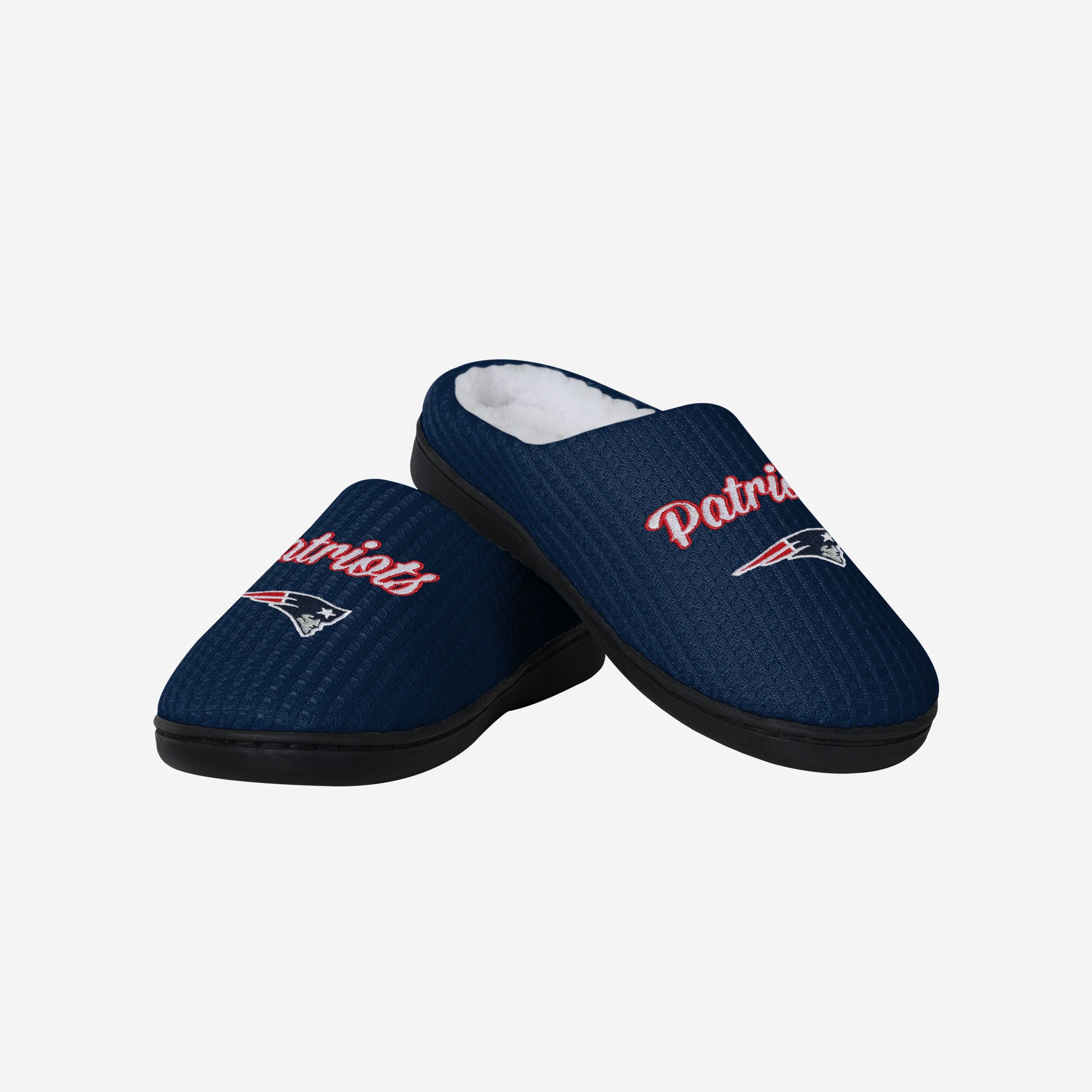 New England Patriots Womens Sherpa Lined Memory Foam Slipper 4 New England Patriots Womens Sherpa Lined Memory Foam Slipper