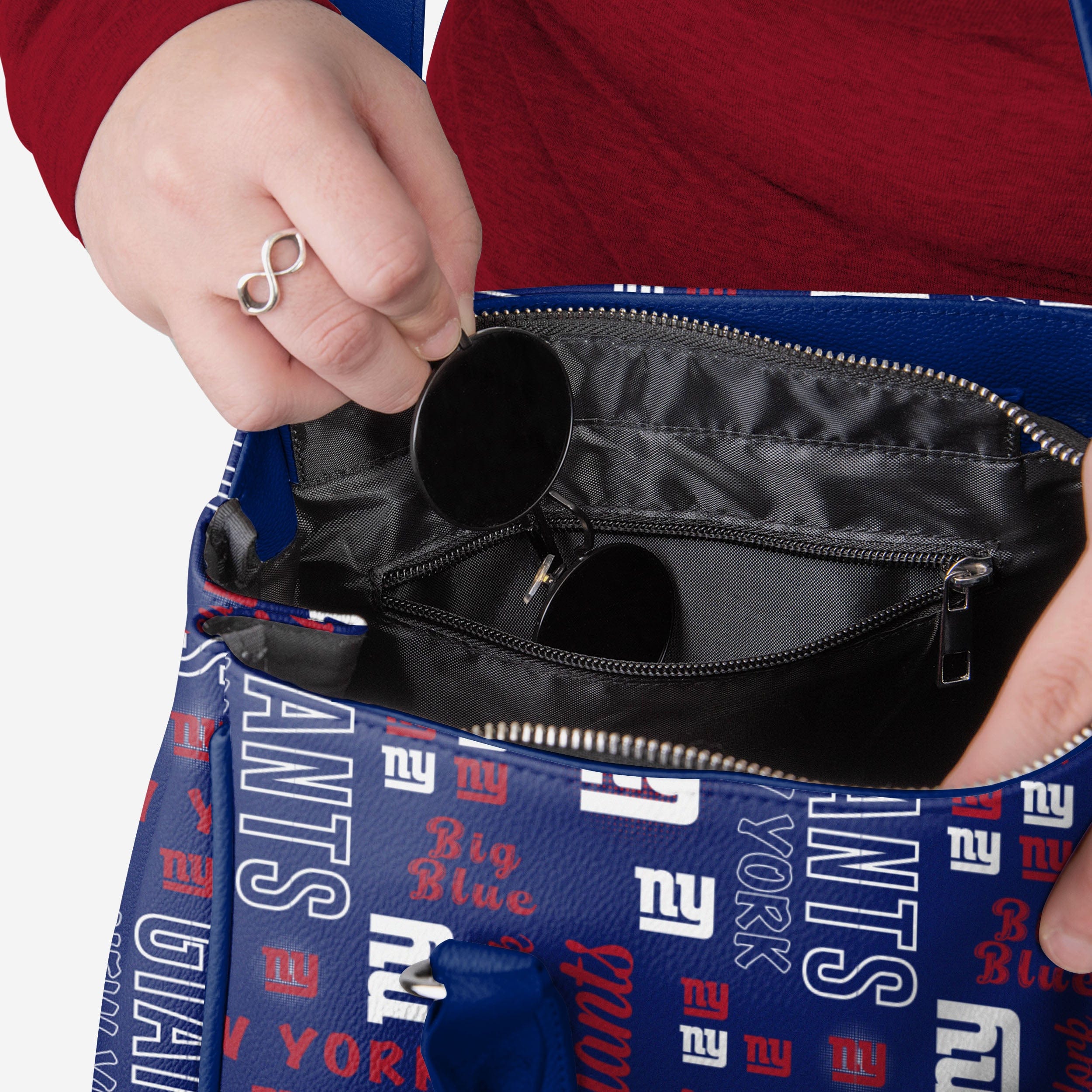 New York Giants Spirited Style Printed Collection Purse 3 New York Giants Spirited Style Printed Collection Purse