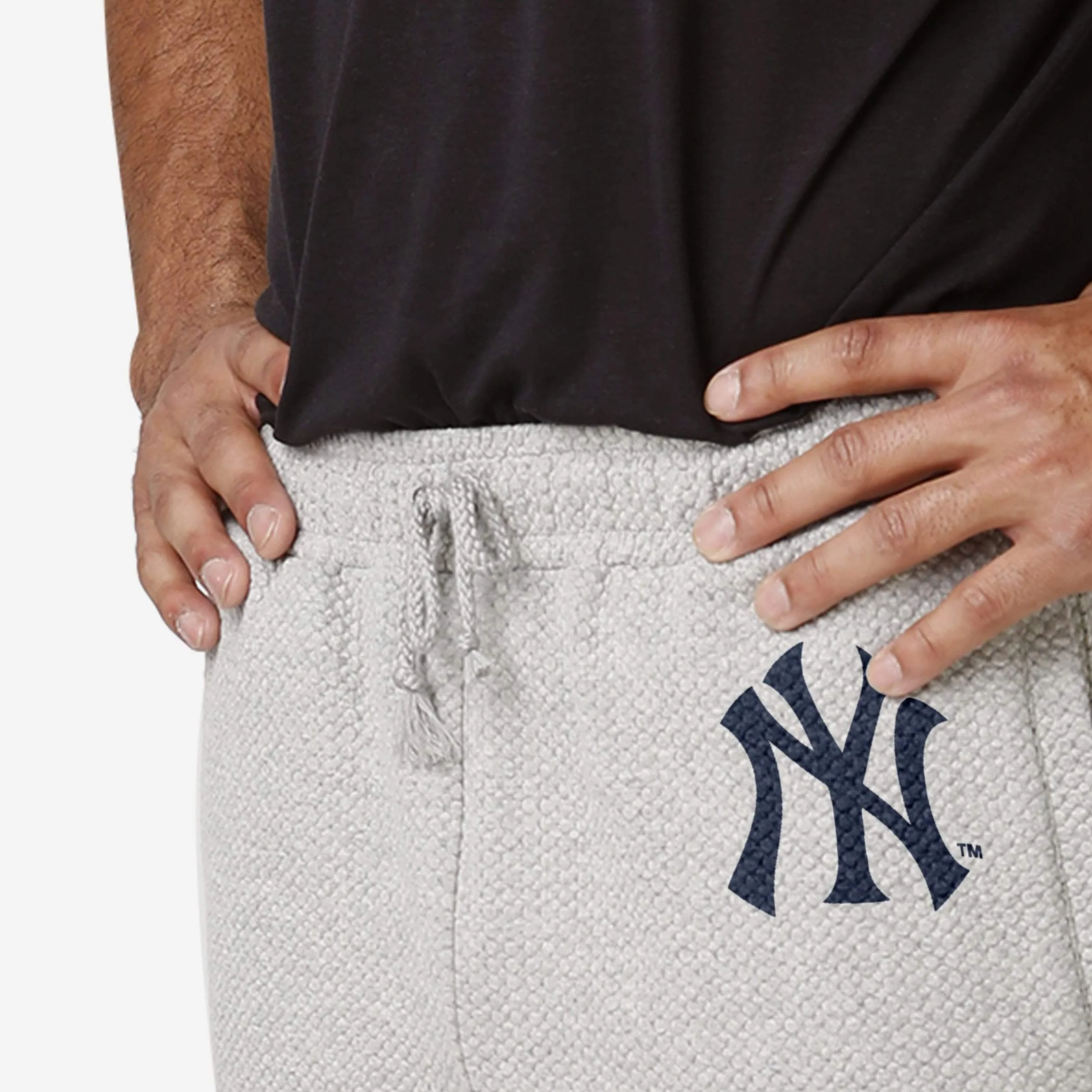 New York Yankees Gray Woven Joggers 4 New York Yankees Gray Woven Joggers
