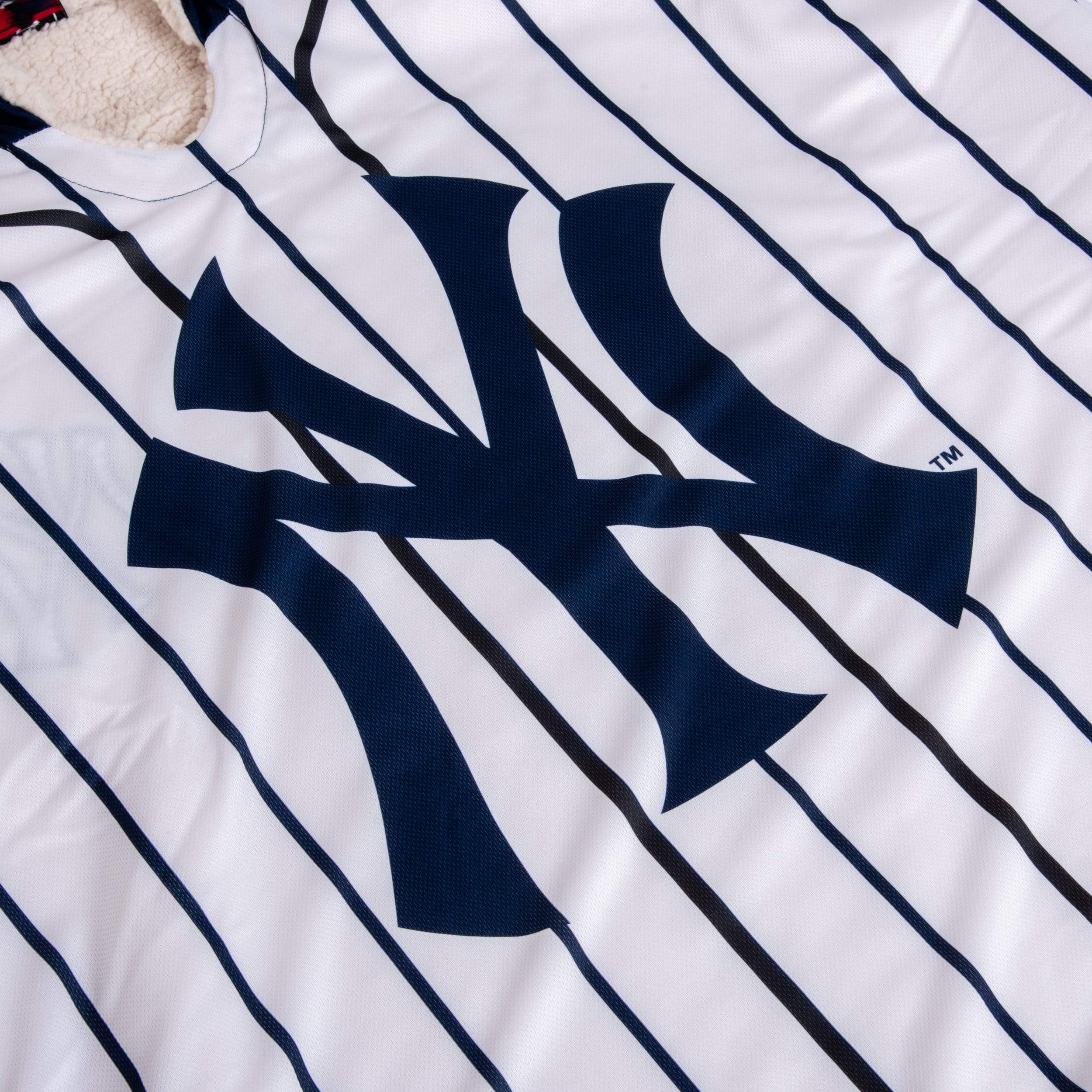 New York Yankees Reversible Gameday Hoodeez 6 New York Yankees Reversible Gameday Hoodeez